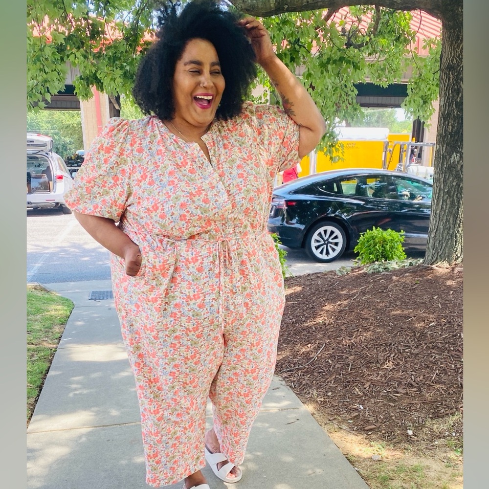 Universal Thread Bright Floral Jumpsuit Plus Size 4X 28w 30w